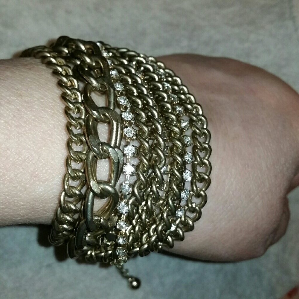 SABINE Gold Bracelet w/Beautiful Crystal Rhineston